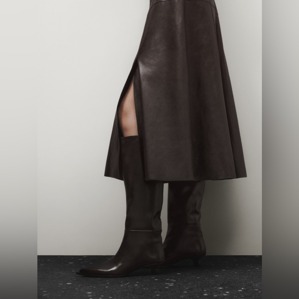 Massimo Dutti Heeled Leather Boots - Limited Edition Size 39